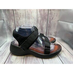 Bzees Black Strappy Jive Sandal Shoe Women Size 8.5